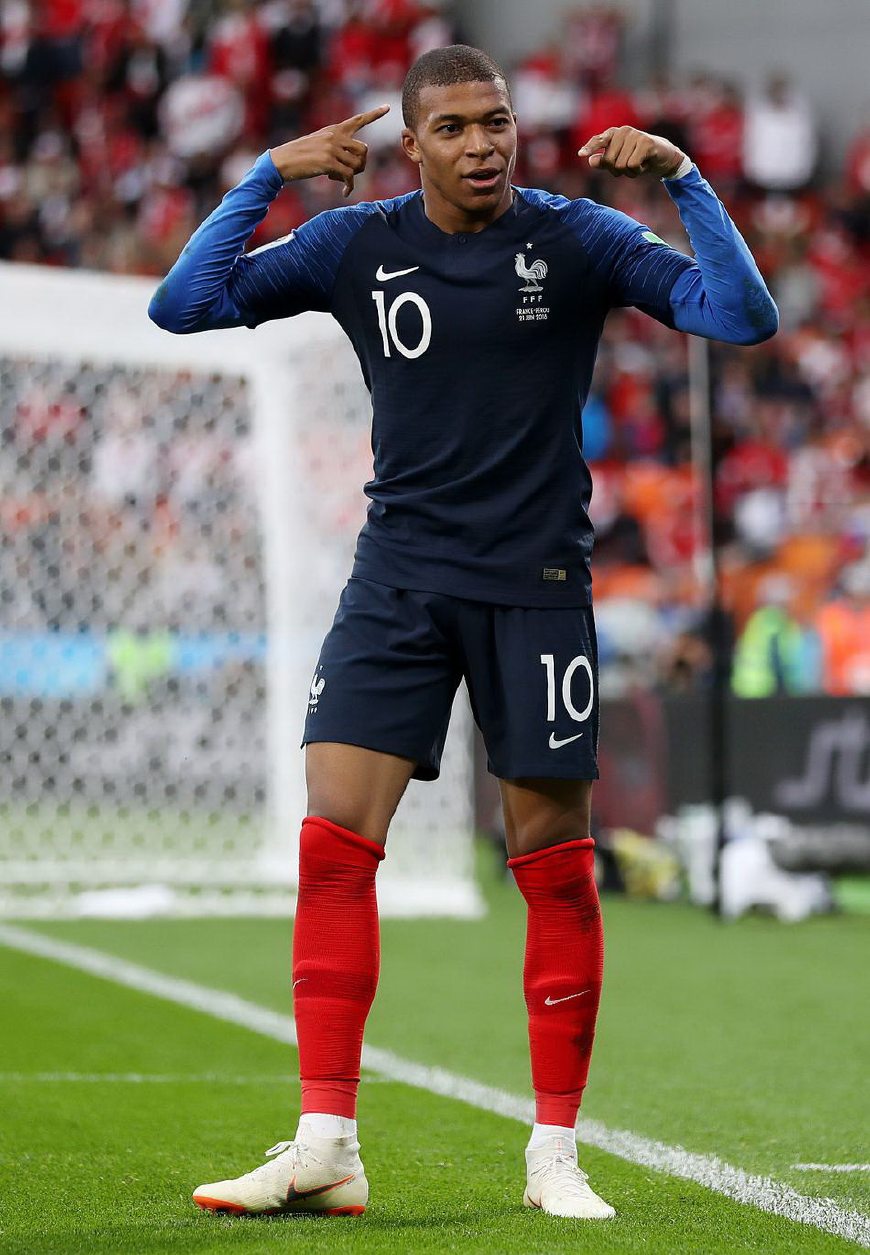 夸安萨：完成英格兰首秀是梦想成真，图赫尔在今早确认我首发（夸安萨：英格兰处子秀圆梦，图赫尔今晨已敲定我首发）