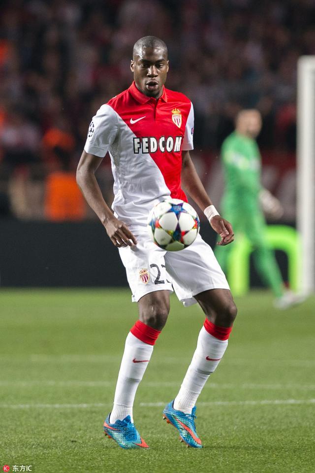 未来可期，李新翔中超处子赛季即收获6球3助（李新翔中超处子季斩获6球3助，前景光明）