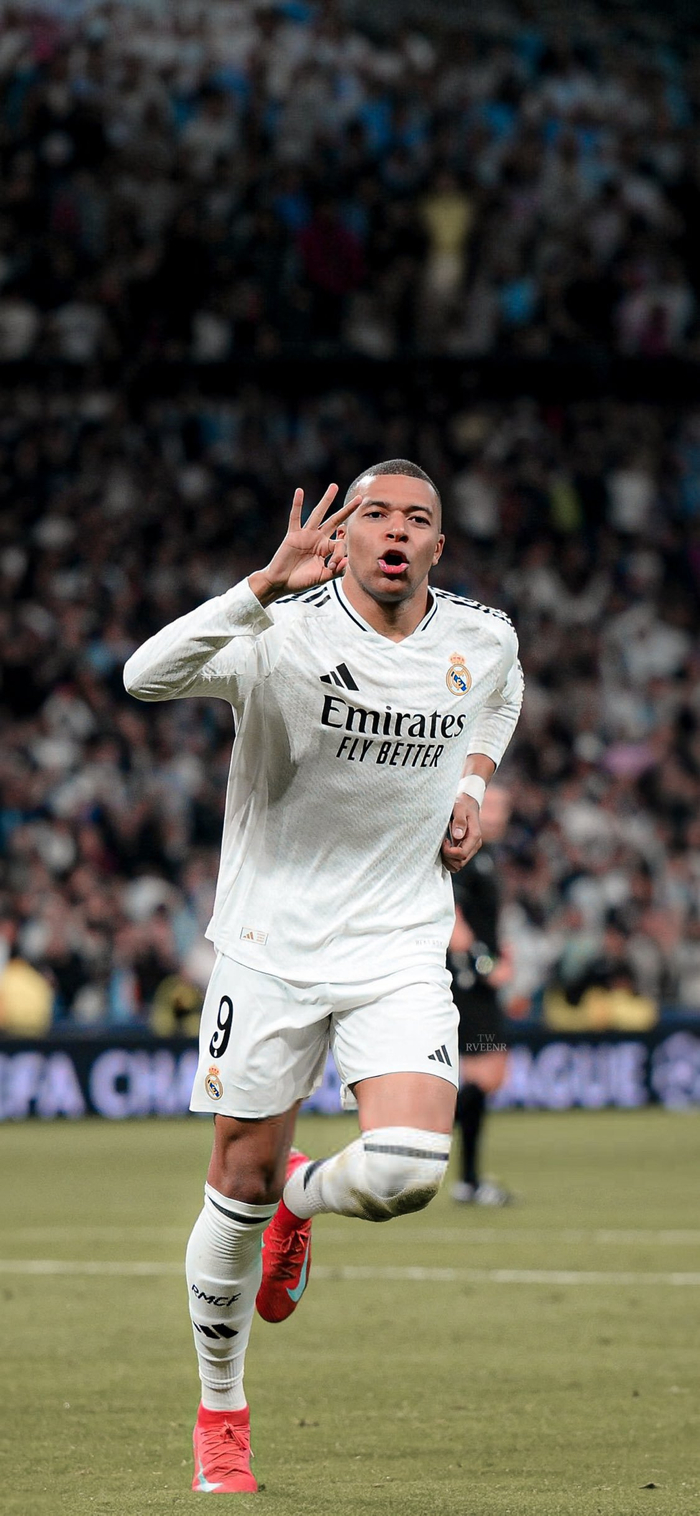 篮网战术调整奏效，多点开花（篮网变阵见成效，全队齐开火）