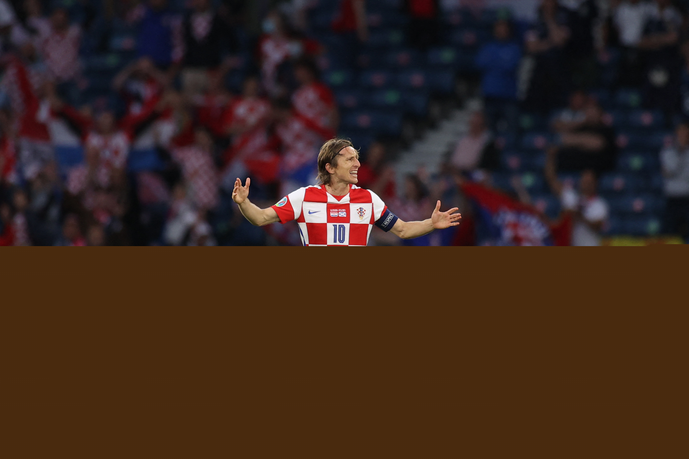 篮网遭遇伤病侵袭 波特因伤缺战76人 萨拉夫复出在即（篮网伤情再起：波特缺席战76人，萨拉夫即将回归）