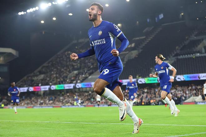 复出第一场就交出满分表现（回归首秀即献上满分答卷）