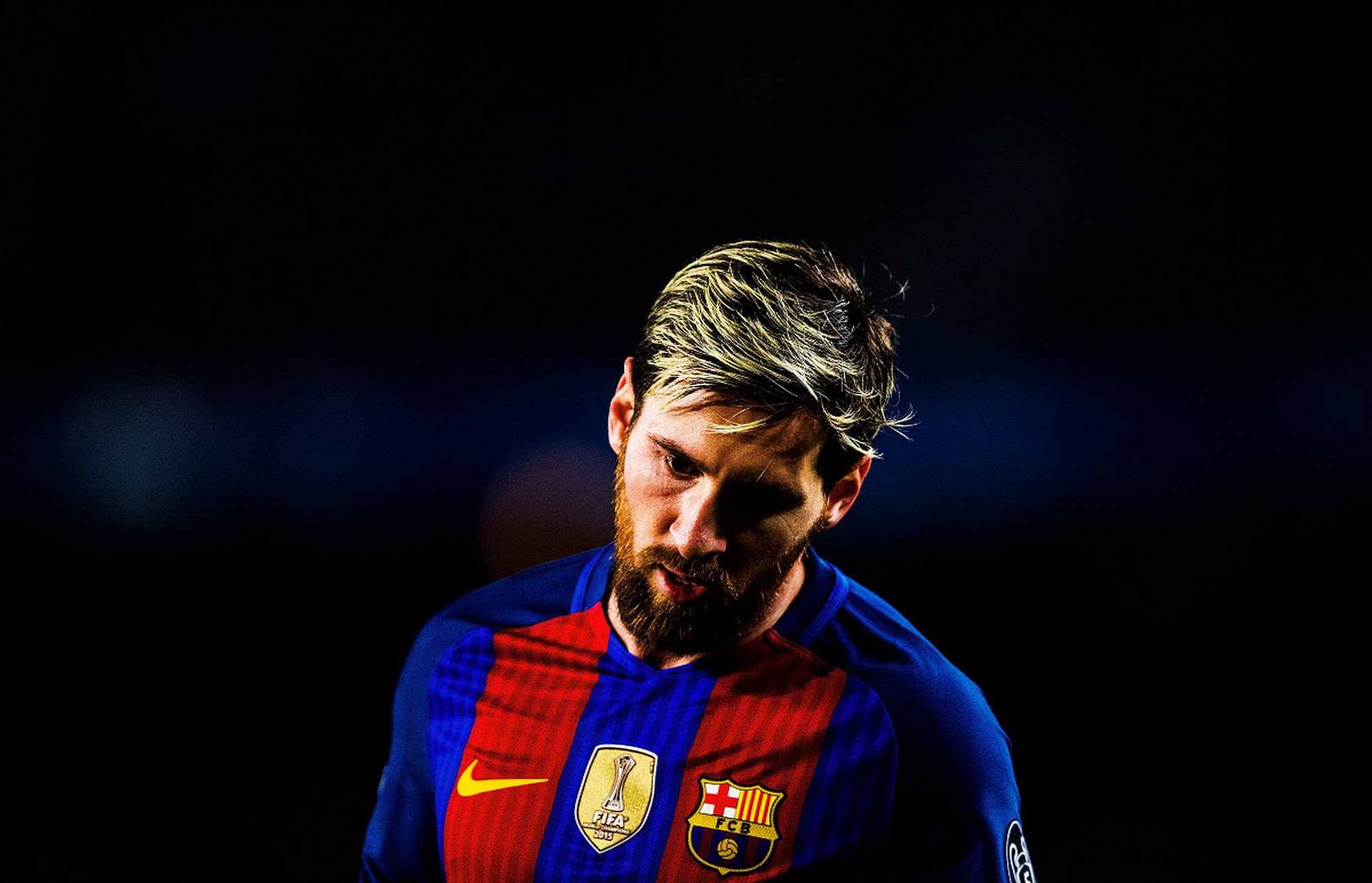 记者：邵佳一将现场观战西海岸vs亚泰，不会参与临场指挥工作（据记者透露，邵佳一将现场观看西海岸对阵亚泰，不参与临场指挥）