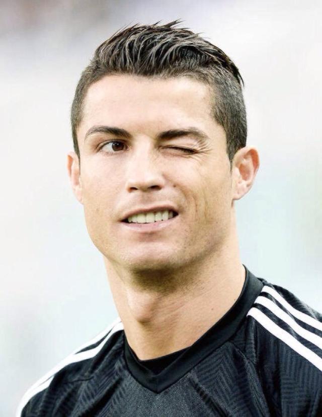 斯基拉：麦克托米奈在夏窗拒绝了沙特的巨额报价（斯基拉：麦克托米奈今夏拒绝沙特重金报价）